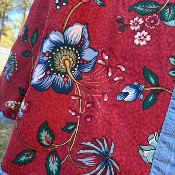 Handmade Quilted Floral Red Women's Jacket - Picture 9 of 13